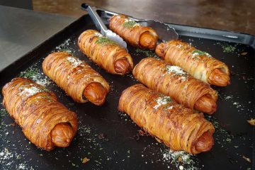 These Hot Dogs Come in Dreamy Gyro and Pepperoni Flavors
