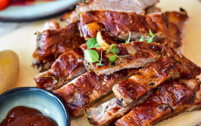 Southern Pork Ribs Made Easy: Perfect Smoke Ring, Rub & Sauce